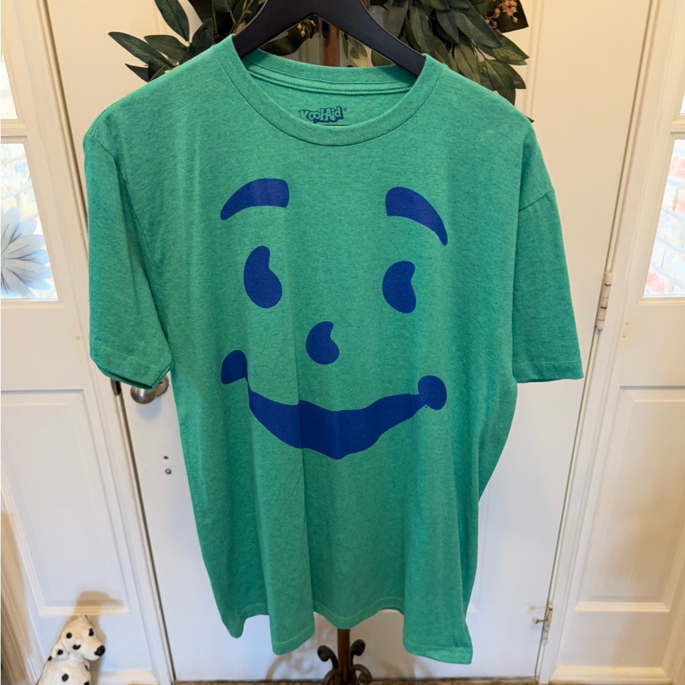NWOT Kool-Aid Kool-Aid Man Novelty Print Graphic Tee T Shirt SS L